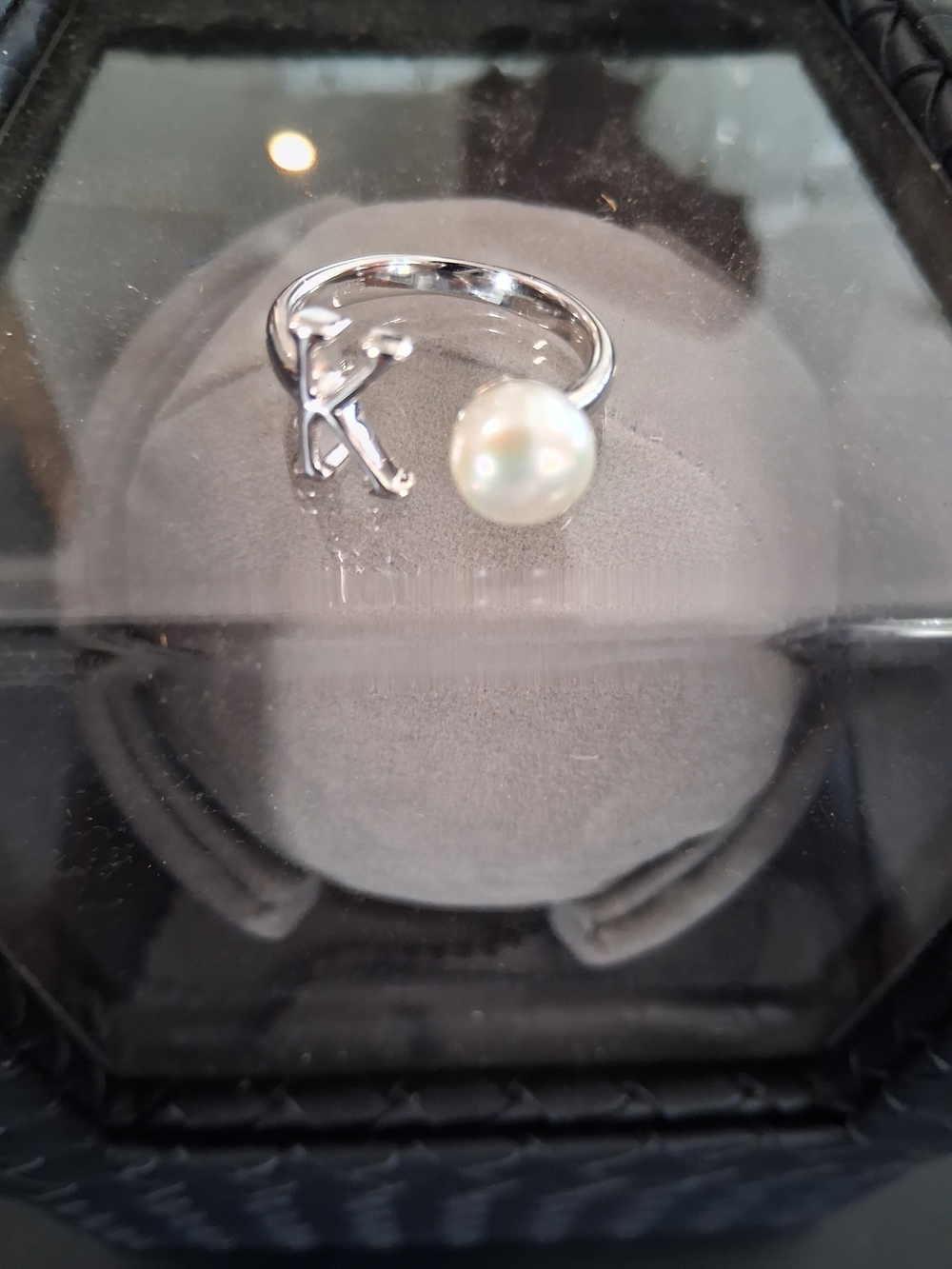 Sterling Silver Pearl Accent Open Ring - White Pearl. Size 8.